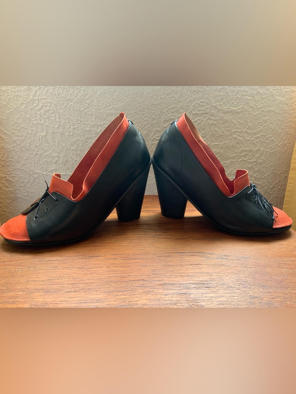 Marsell Black Leather Pumps red inserts